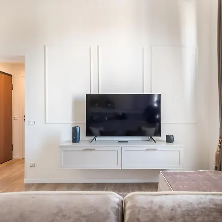 Feel Apartment