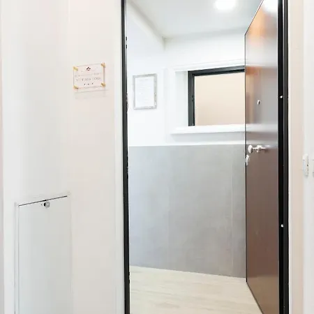Apartment Feel *