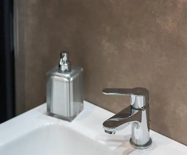 Feel Флоренция